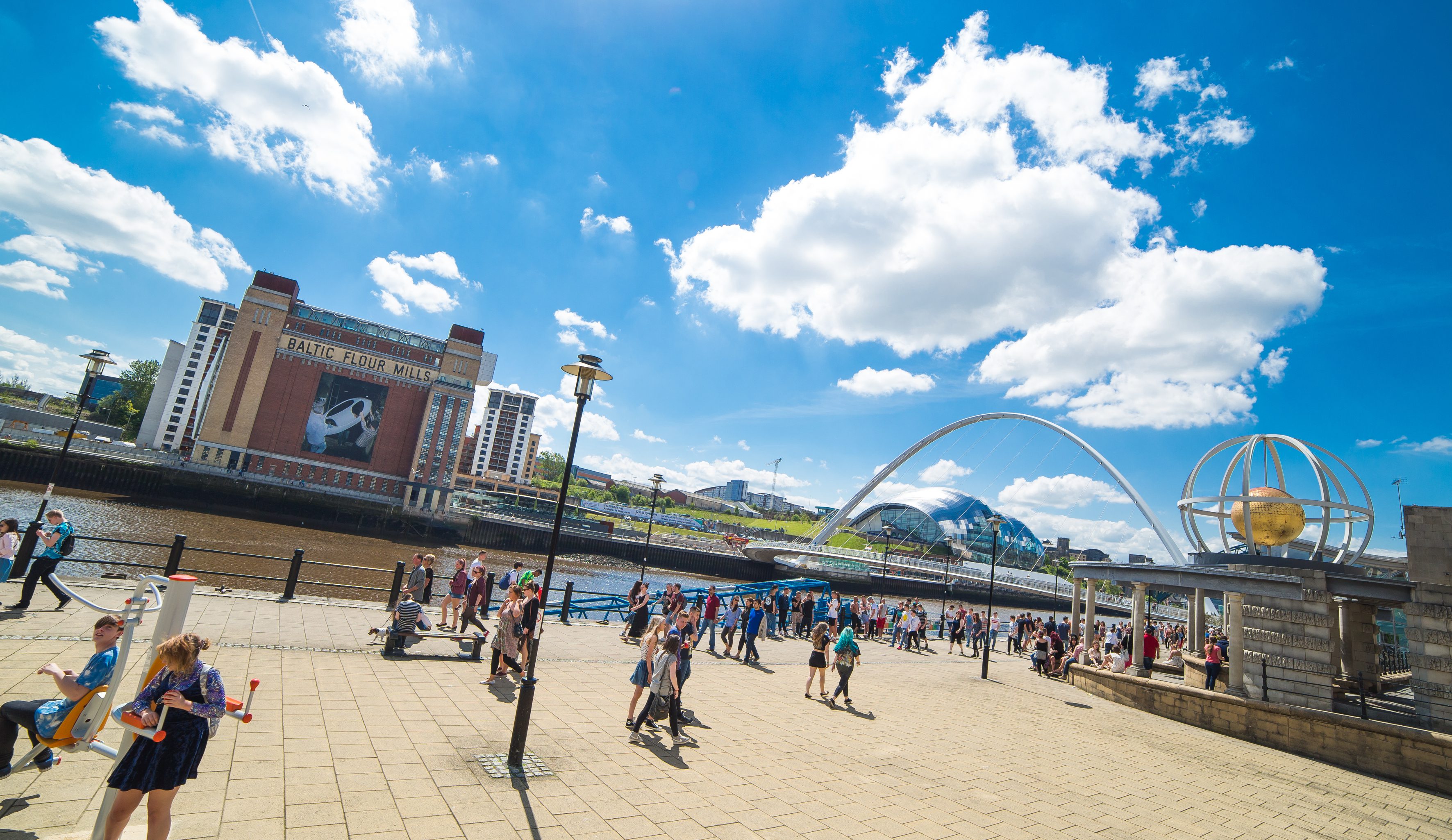 Newcastlegateshead quayside baltic3 30940345521 o
